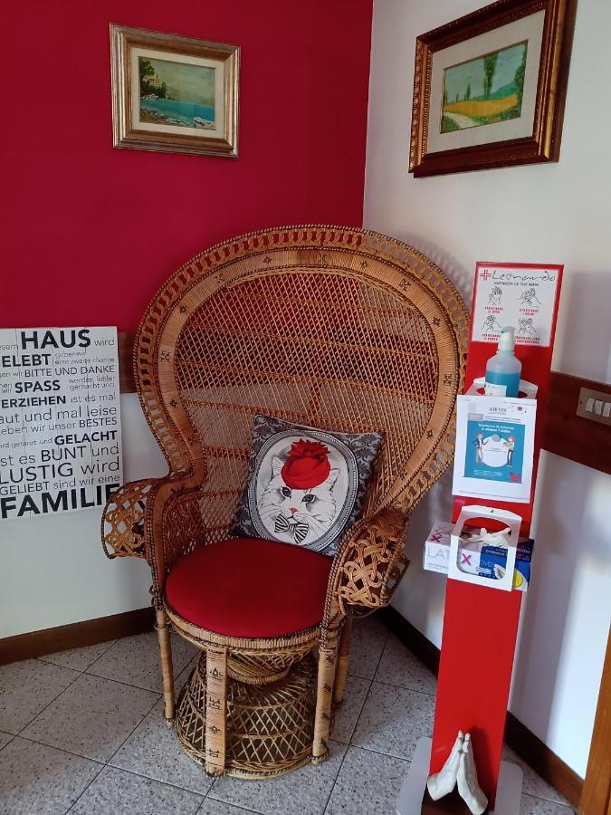 Casapatrizia B&B Sirmione Bagian luar foto