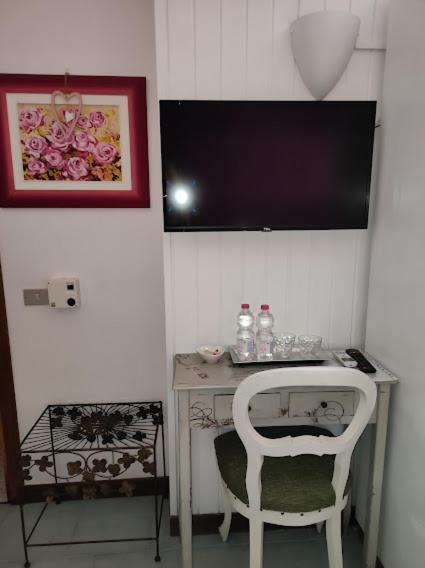 Casapatrizia B&B Sirmione Bagian luar foto