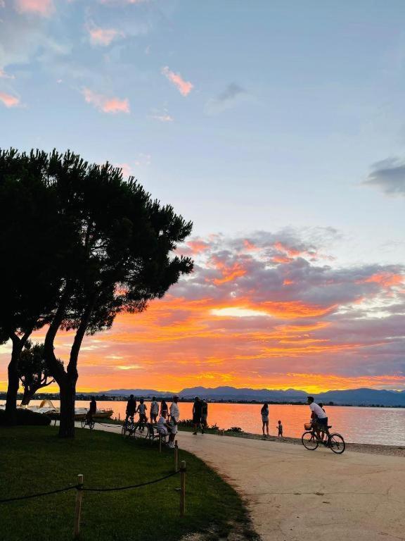 Casapatrizia B&B Sirmione Bagian luar foto