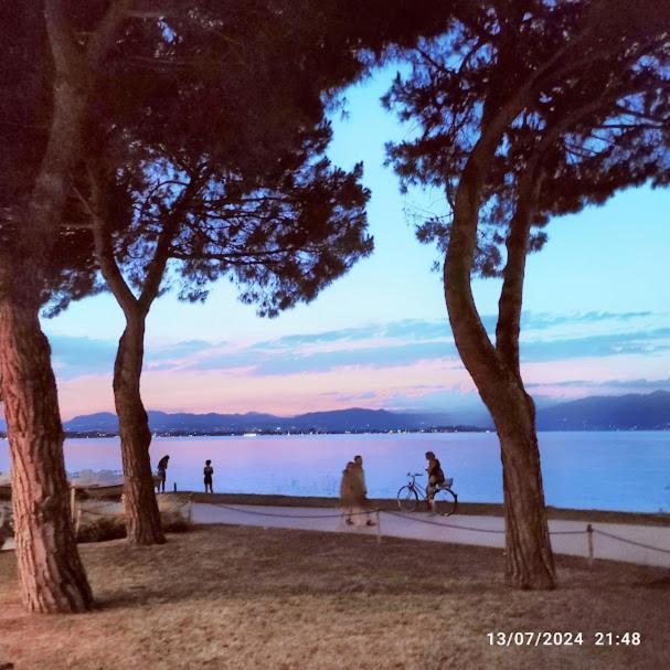 Casapatrizia B&B Sirmione Bagian luar foto