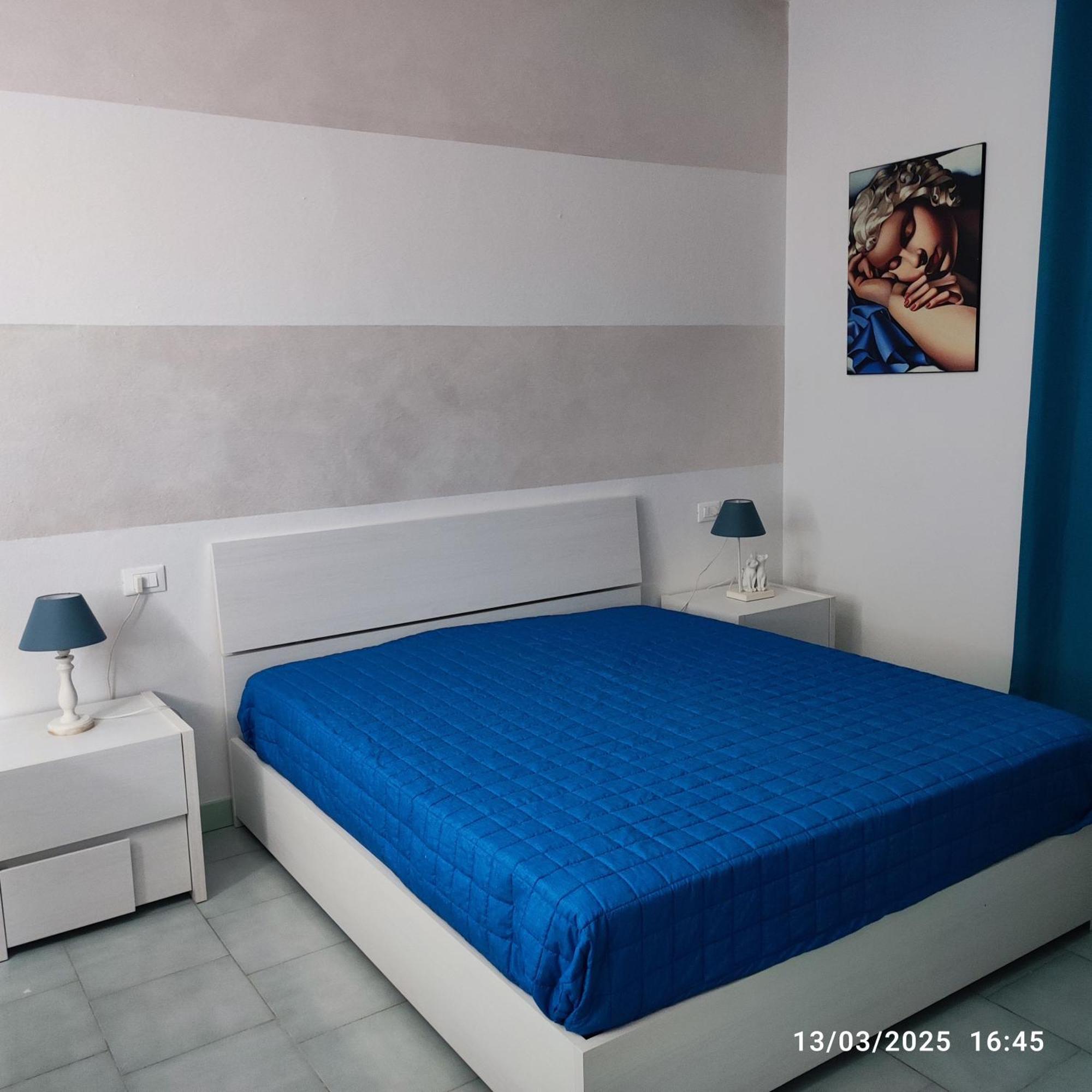 Casapatrizia B&B Sirmione Bagian luar foto